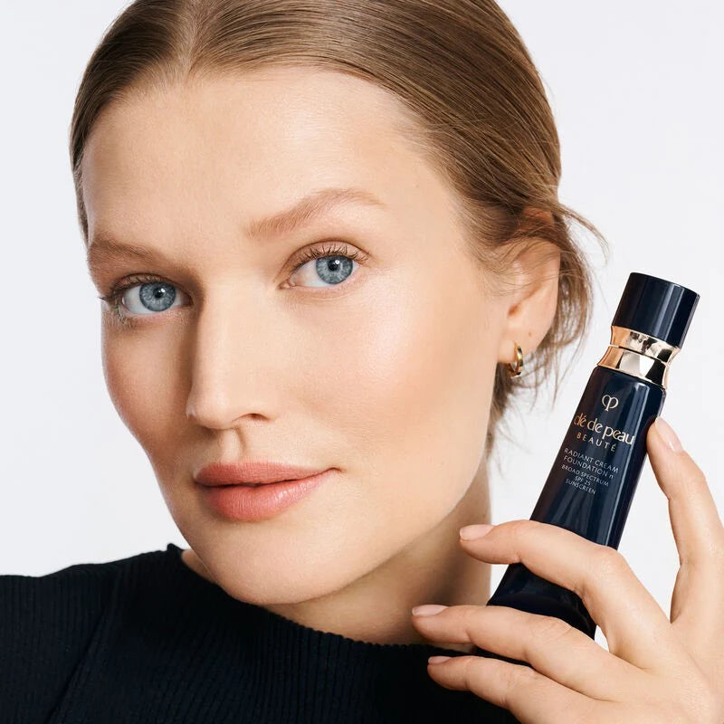 Cle De Peau Beaute Base em Creme Radiante 21ml