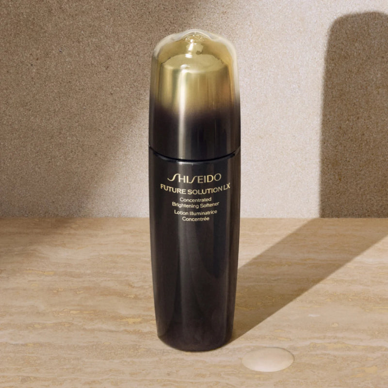 SHISEIDO ฟิวเจอร์โซลูชั่น แอลเอ็กซ์ โทนเนอร์ผิวอ่อนนุ่มสูตรเข้มข้น 170มล.