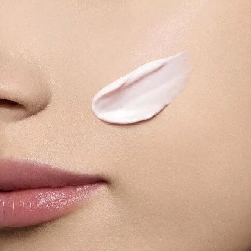 CLARINS UV Plus 5P アンチポリューション マルチプロテクション モイスチャライジング スクリーン SPF50 PA+++ (2色) 30ml