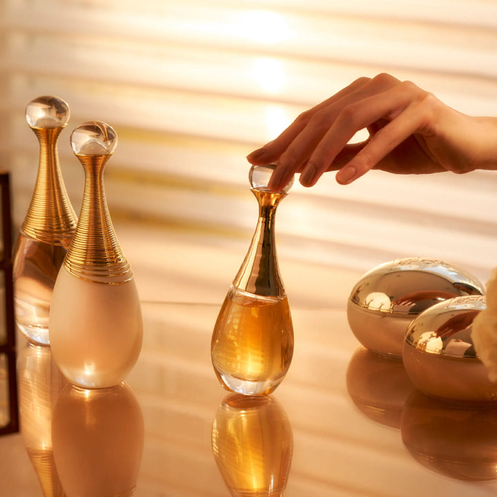 ディオール ジャドール  オードゥ トワレ 50ml D_anm_i-148_b71f6176-3be4-4ff3