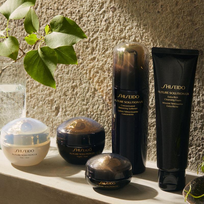 SHISEIDO ฟิวเจอร์โซลูชั่น แอลเอ็กซ์ เอ็กซ์ตร้าริช คลีนซิ่งโฟม 125มล.