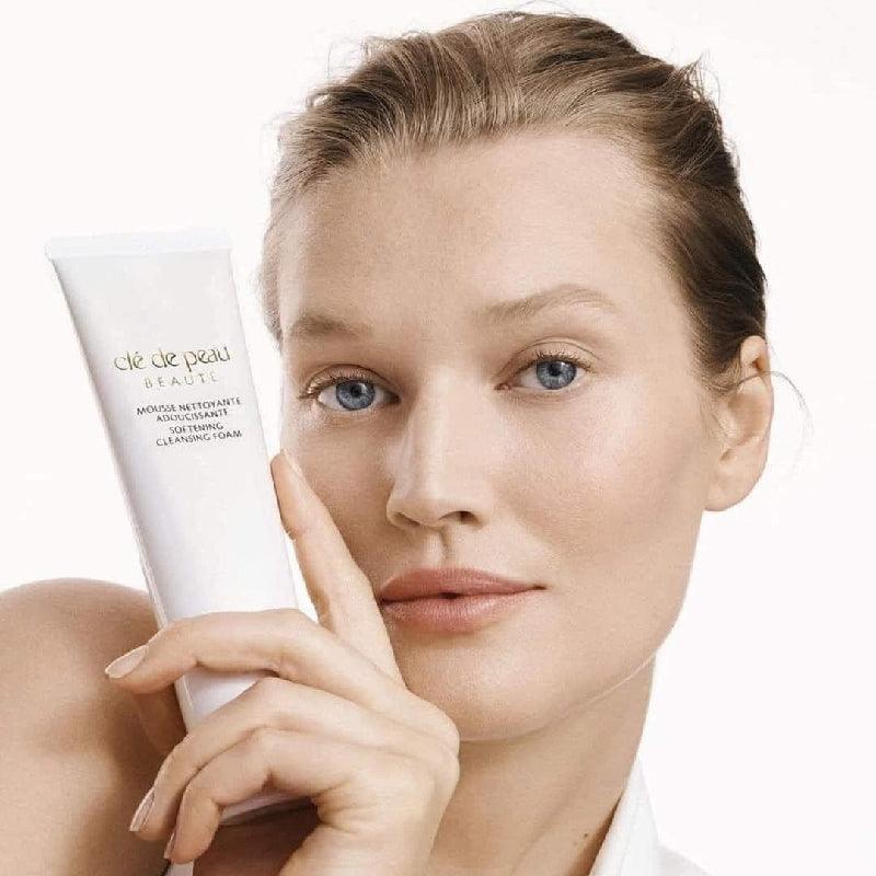 clé de peau BEAUTÉ Detergente Schiumoso Delicato per Donne 125ml
