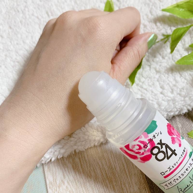 Kao 8x4 Roll-On Deodorant Rose & Verbena 45ml