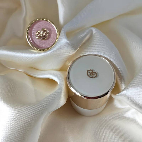 The history of Whoo Royal Essential Golden Lipcerin 15ml