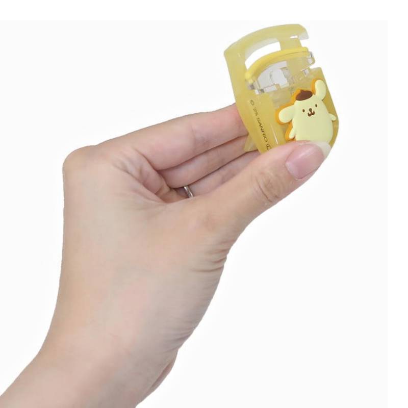 Sanrio Pompompurin Portable Eyelash Curler (Yellow) 1pc