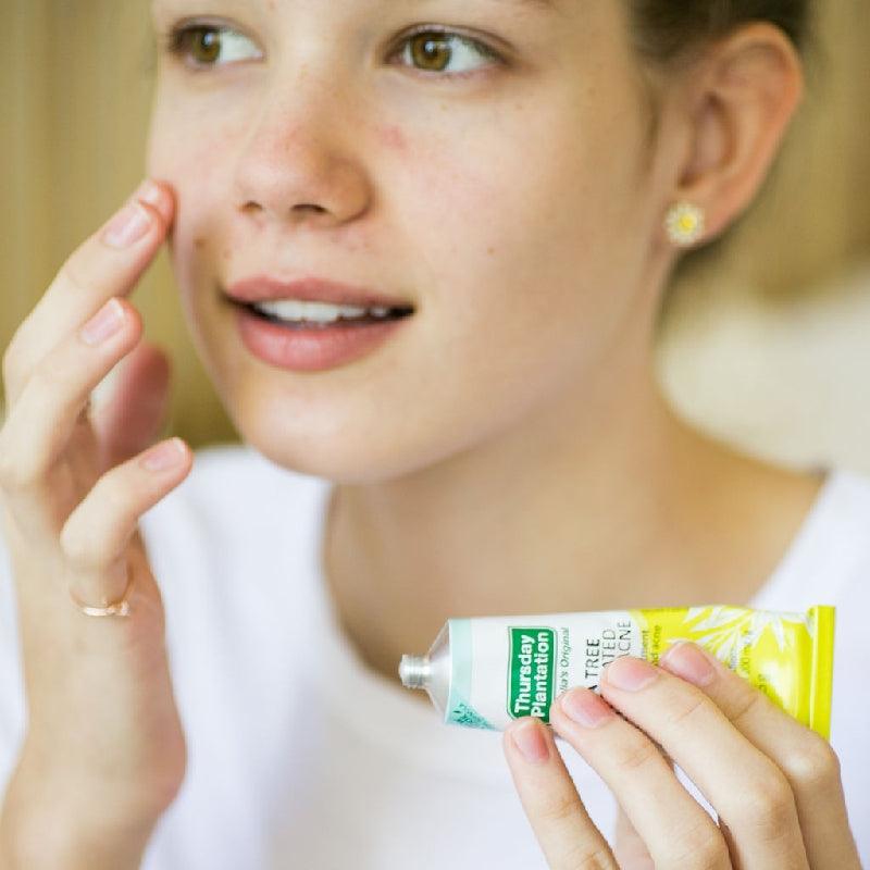 Thursday Plantation Gel Chấm Mụn Tràm Trà Tea Tree Medicated Gel For Acne 25g