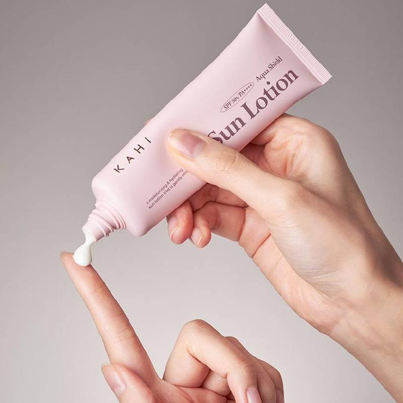 KAHI Lotion Tabir Surya Aqua Shield SPF50+ PA++++ 50ml