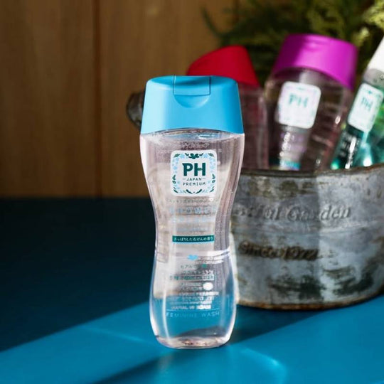 PH Japan Premium Shower Splash Feminine Wash 150ml