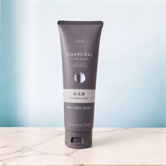 KUMANO COSME Sữa Rửa Mặt Than Hoạt Tính Devé Charcoal Face Wash 170g