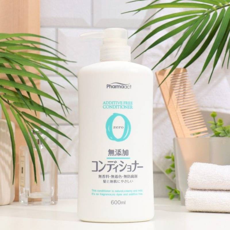 KUMANO COSME Pharmaact Condicionador Sem Aditivos 600 ml