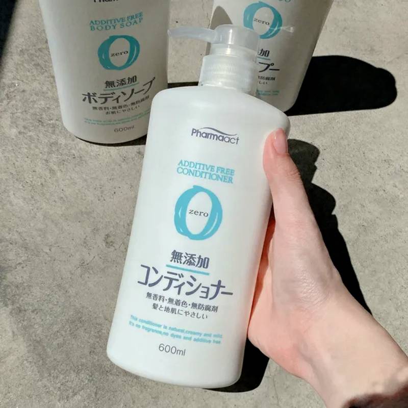 KUMANO COSME Pharmaact Condicionador Sem Aditivos 600 ml