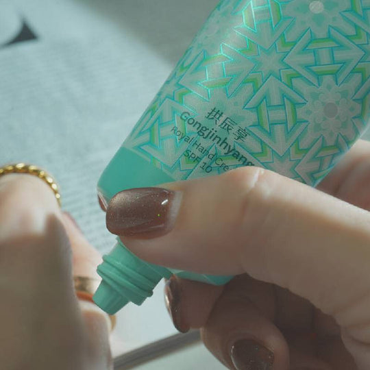 The history of Whoo Gongjinhyang Royal Hand Cream Special Set 60ml x 2