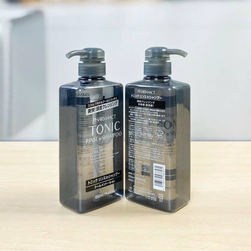 KUMANO COSME Pharmaact Champô Tónico 2 em 1 com Condicionador 550 ml