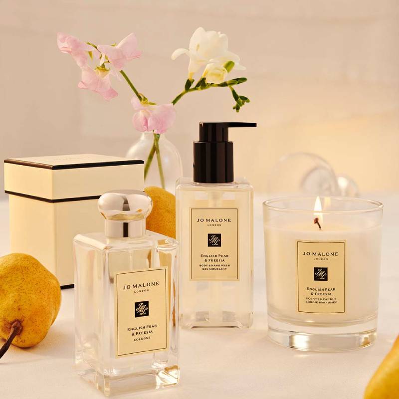 JO MALONE LONDON Sữa Tắm Hương Lê Và Lan Nam Phi English Pear And Freesia Body And Hand Wash 250ml