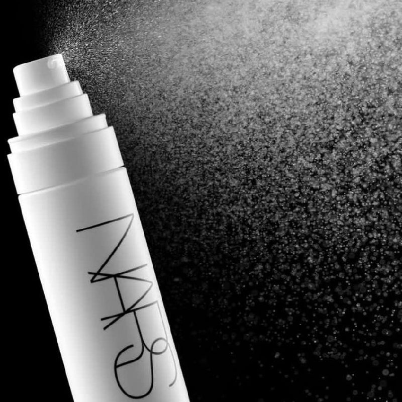 NARS Bruma Fijadora de Maquillaje Reflectante de Luz 90 ml