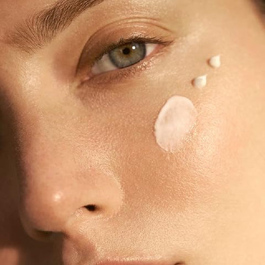SHISEIDO White Lucent Brightening Spot Control Base UV SPF 35 30ml