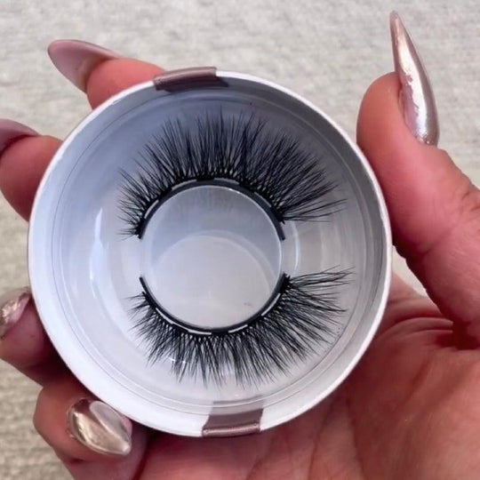 GLOSSY MAKEUP Magnetic Lash - Aysha 1 Pair - LMCHING Group Limited