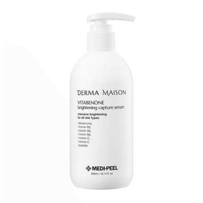 MEDIPEEL Derma Maison เซรั่มไวตามิโนน เพิ่มความกระจ่างใส 300 กรัม