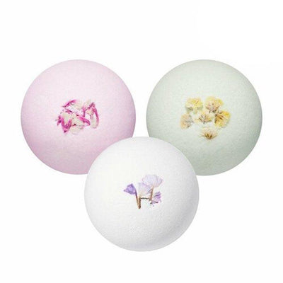 ROUND A’ROUND Fruity Floral Dry Flower Bubble Bath Bomb 150g